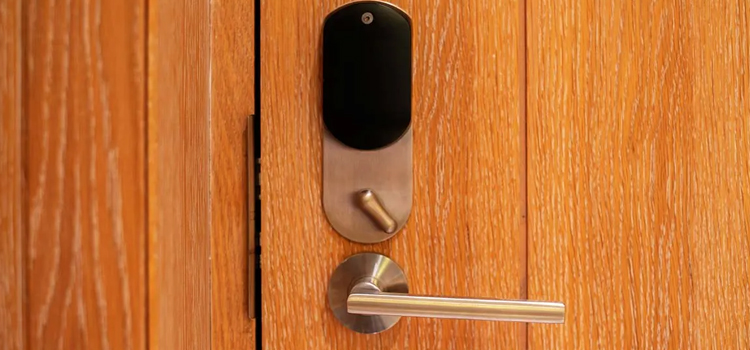 Automatic Locking Door Knob Rosamond